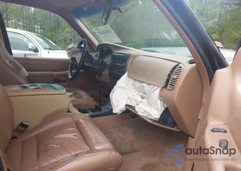 1996 Ford Explorer from USA, damaged, VIN 1FMDU34X4TUC42183